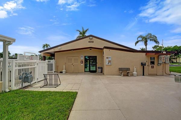 Pine Ridge South 4, 429 Pine Glen Ln #C-2, Greenacres, Florida 33463, image 1