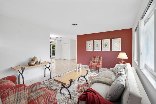 Miami Lakes Residential, 13988 Lake Lure Ct, Miami Lakes, Florida 33014, image 1