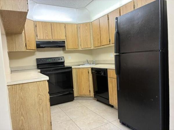 Pine Ridge North 3, 726 Sunny Pine Way #B1, Greenacres, Florida 33415, image 2