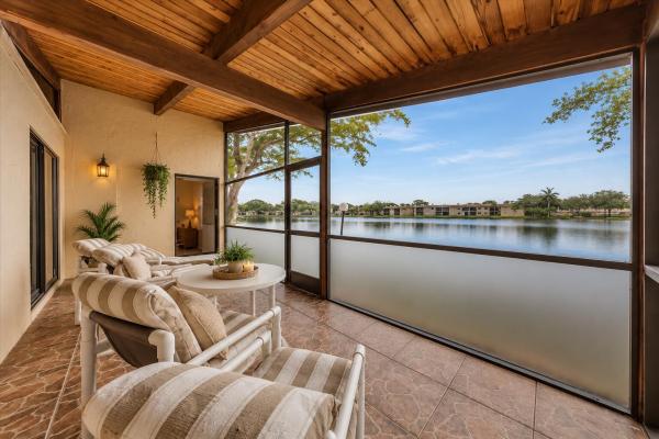 Villas At Carriage Hills Lakeside, 412 Briarwood Cir #2-23, Hollywood, Florida 33024, image 2