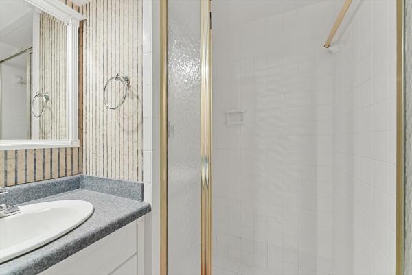 Le Chateau Royal, 3540 S Ocean Blvd #604, South Palm Beach, Florida 33480, image 2