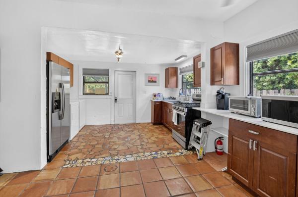 Dell Park, 806 NE 2nd Ave, Delray Beach, Florida 33444, image 3