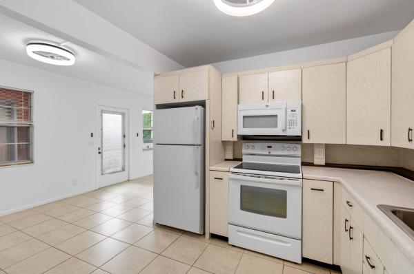 4028 Hythe B, Boca Raton, Florida 33434, image 1