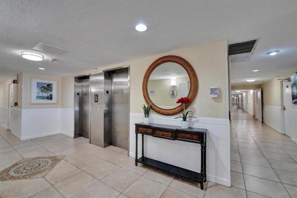 Pine Crest Village At Victoria Park, 151 NE 16th Ave #374, Fort Lauderdale, Florida 33301, image 1