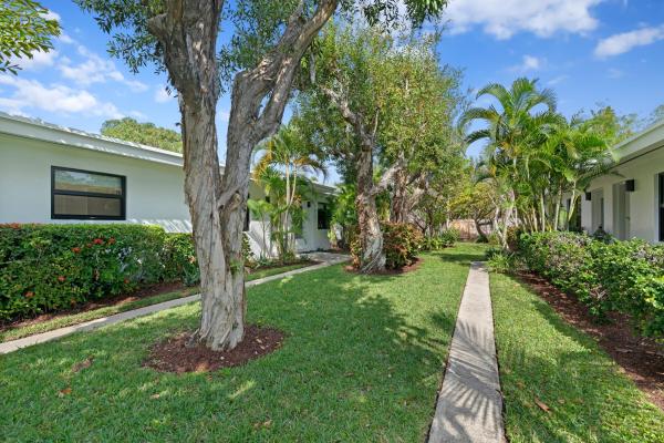 237 NE 10th St, Delray Beach, Florida 33444, image 1