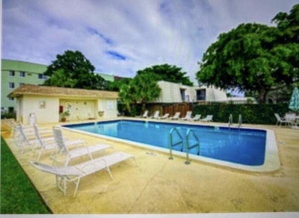 Embassy Park, 1700 Embassy Dr #105, West Palm Beach, Florida 33401, image 3