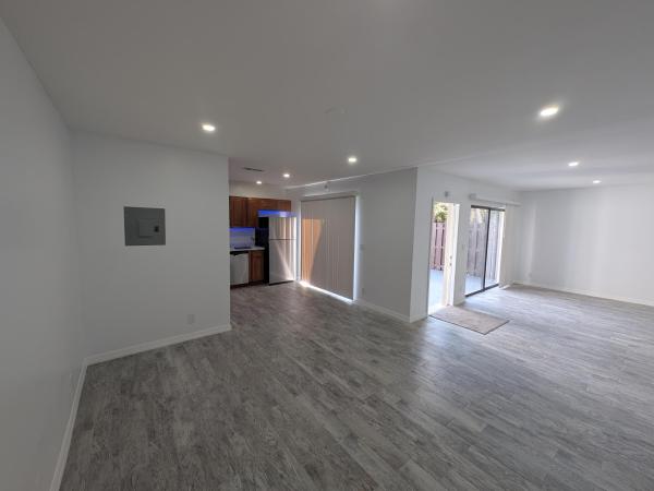 1733 S Congress Ave, Palm Springs, Florida 33406, image 2