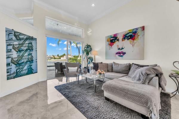 Mystic Bay, 21409 Crestfalls Ct, Boca Raton, Florida 33428, image 2