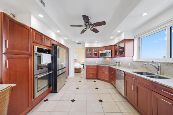 The Four Seasons, 333 Sunset Dr #501, Fort Lauderdale, Florida 33301, image 3