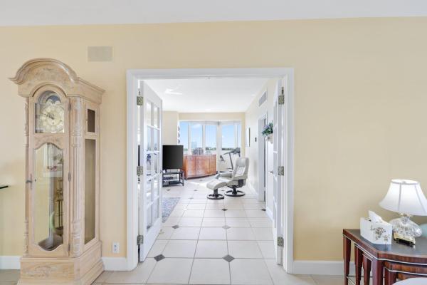 The Four Seasons, 333 Sunset Dr #501, Fort Lauderdale, Florida 33301, image 2