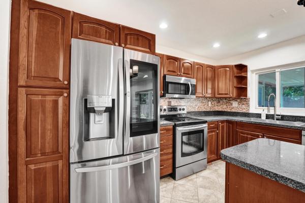 Robertson Park, 300 SW 19th Ave, Fort Lauderdale, Florida 33312, image 1