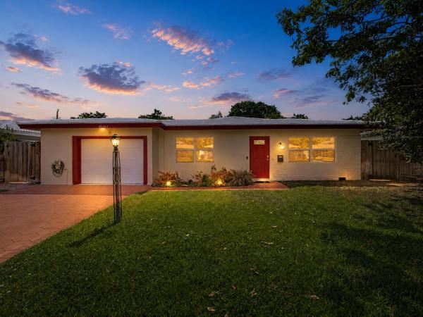 4650 NE 2nd Ter, Oakland Park, Florida 33334, image 1