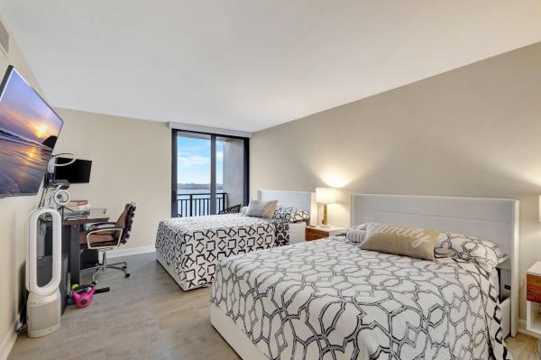 The Seagrape, 5460 N Ocean Dr #7C, Riviera Beach, Florida 33404, image 3