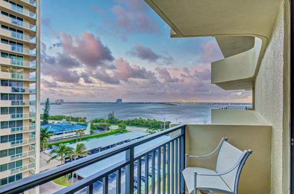 The Seagrape, 5460 N Ocean Dr #7C, Riviera Beach, Florida 33404, image 1