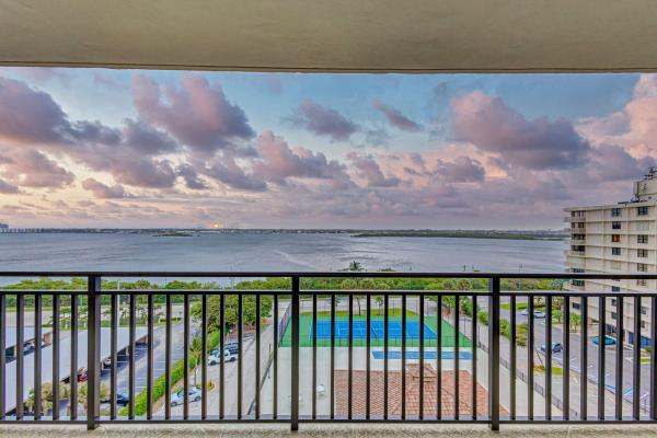 The Seagrape, 5460 N Ocean Dr #7C, Riviera Beach, Florida 33404, image 3