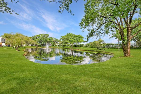 Georgian Park, 108 Old English Ct, Jupiter, Florida 33458, image 3