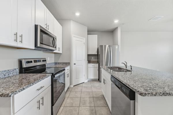 Fontana, 4046 Hot Springs Ave, Palm Springs, Florida 33461, image 2
