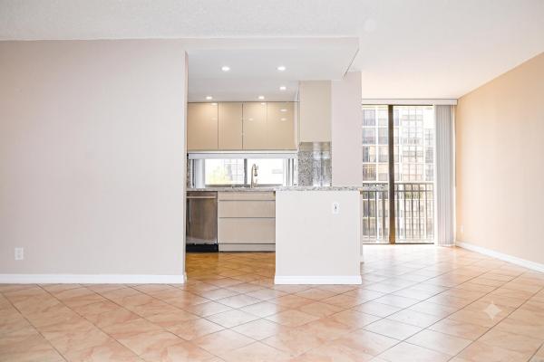 Plaza Of The Americas, 17021 N Bay Rd #529, Sunny Isles Beach, Florida 33160, image 1