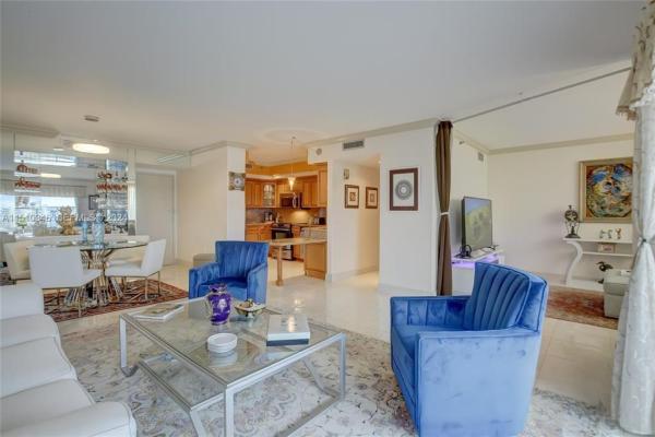 Hillcrest, 3850 Washington St #812, Hollywood, Florida 33021, image 3