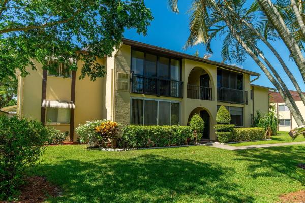 Pine Ridge 3, 318 Pine Ridge Cir #C-2, Greenacres, Florida 33463, image 3