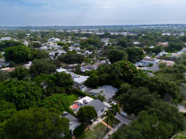 Hillside Park, 827 Nathan Hale Rd, West Palm Beach, Florida 33405, image 1