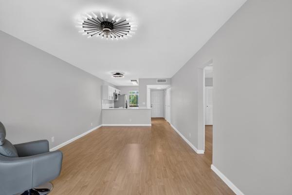 Huntington Lakes 2, 6795 Huntington Ln #201, Delray Beach, Florida 33446, image 2