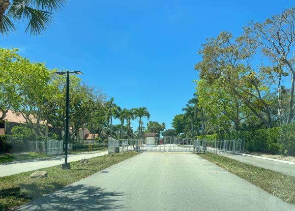 South Lake At Dos Lagos, 15 Via De Casas Sur #103, Boynton Beach, Florida 33426, image 2