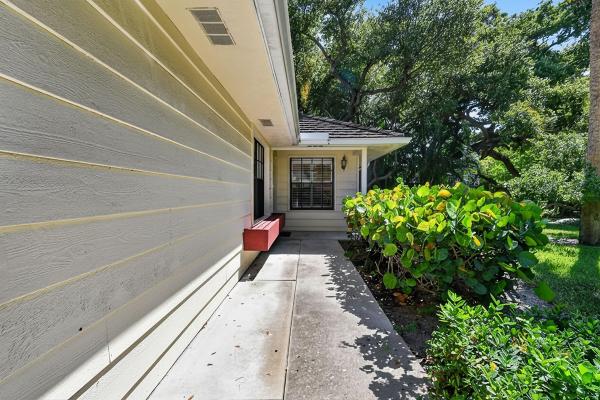 11453 Shady Oaks Ln, North Palm Beach, Florida 33408, image 3