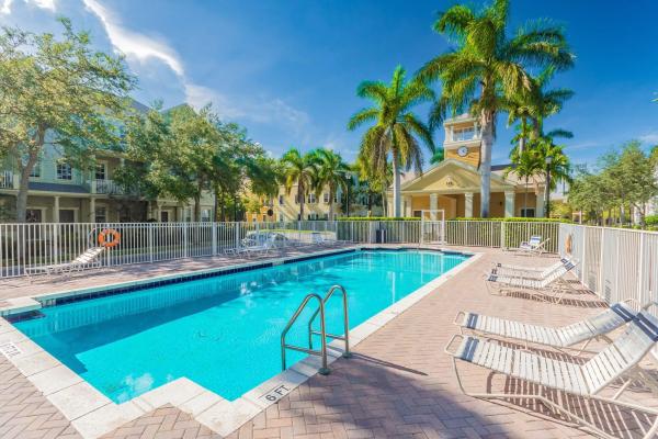 Sandpiper Cove At Botanica, 128 W Royal Palm Cir #101, Jupiter, Florida 33458, image 2