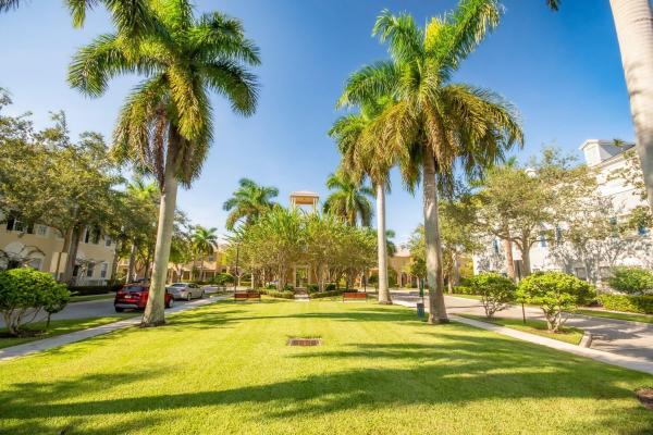 Sandpiper Cove At Botanica, 128 W Royal Palm Cir #101, Jupiter, Florida 33458, image 1