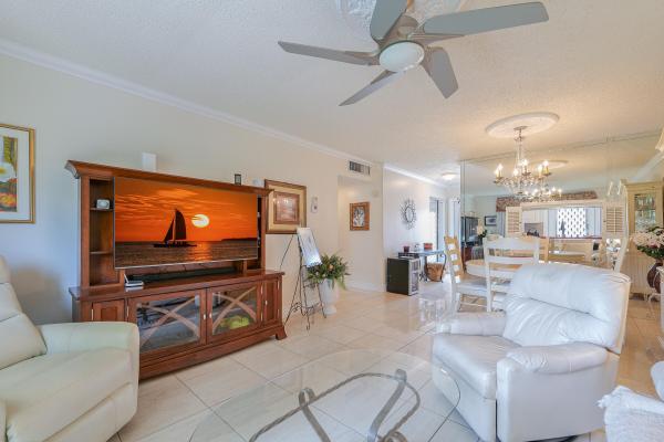 Camelot Hall, 4321 NW 16th St #203C, Lauderhill, Florida 33313, image 3