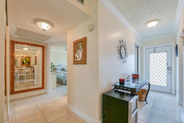 Camelot Hall, 4321 NW 16th St #203C, Lauderhill, Florida 33313, image 2