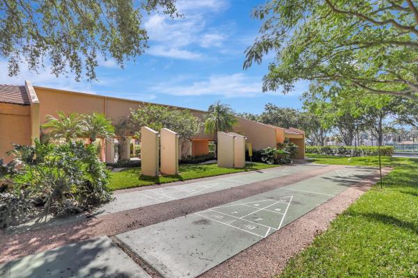 6048 Coral Lake Dr #412, Coconut Creek, Florida 33063, image 1