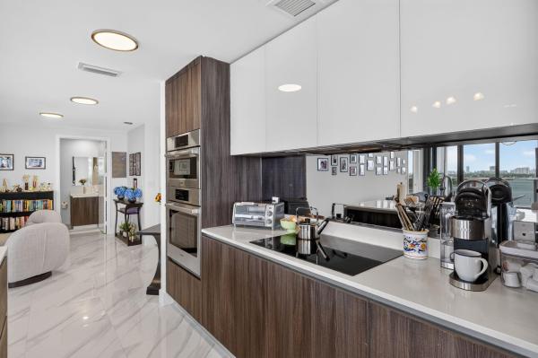 Aria On The Bay, 488 NE 18th St #1515, Miami, Florida 33132, image 3