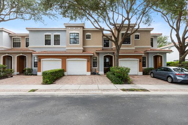 Gramercy Square, 138 E Astor Cir, Delray Beach, Florida 33484, image 1
