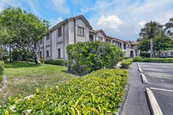 Dunbar Woods, 1143 Duncan Cir #104, Palm Beach Gardens, Florida 33418, image 1