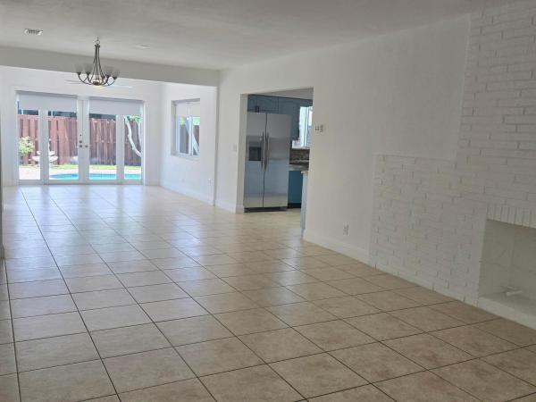 Orangebrook Golf Estates, 806 N 31st Ct, Hollywood, Florida 33021, image 1