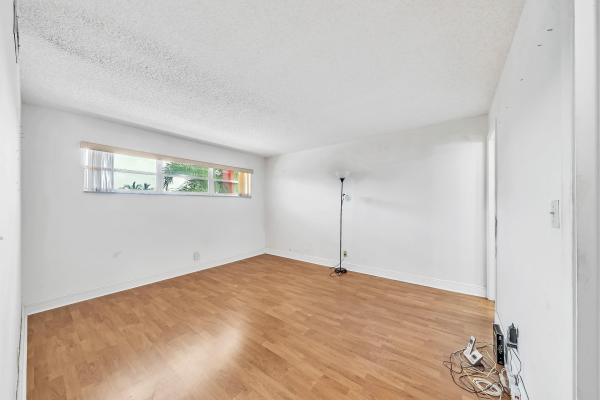 Hollybrook Golf & Tennis Club, 8980 S Hollybrook Blvd #204, Pembroke Pines, Florida 33025, image 3