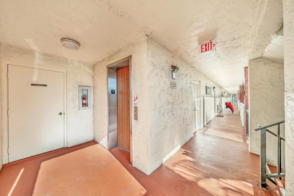 Hollybrook Golf & Tennis Club, 8980 S Hollybrook Blvd #204, Pembroke Pines, Florida 33025, image 2
