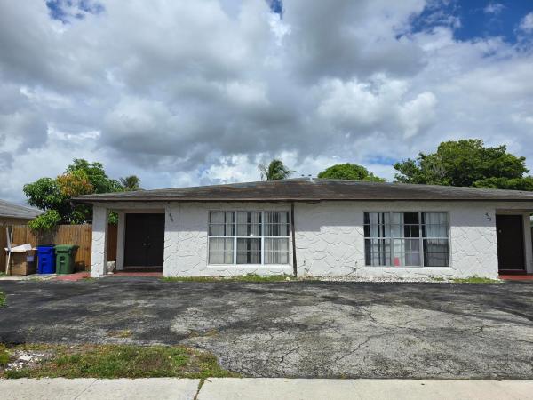 Applegreen, 435 SW 61st Ter, Margate, Florida 33068, image 1