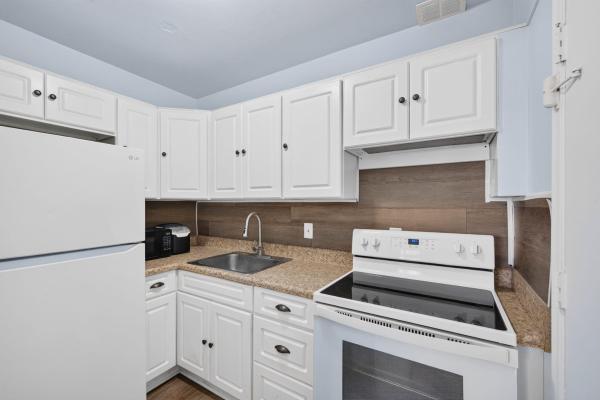 Georgian Courts, 1821 NE 62nd St #312, Fort Lauderdale, Florida 33308, image 3