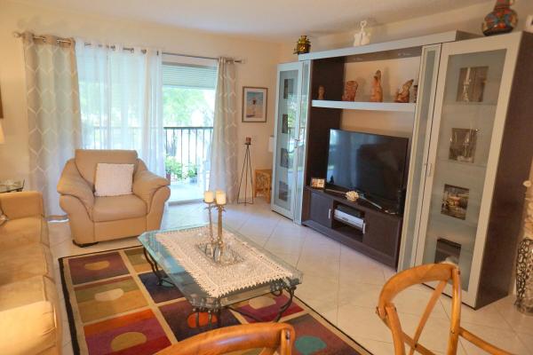 Huntington Lakes 3, 7286 Huntington Ln #306, Delray Beach, Florida 33446, image 2
