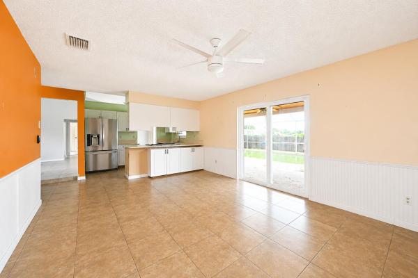 Floresta Pointe, 392 SE Crosspoint Dr, Port St. Lucie, Florida 34983, image 3