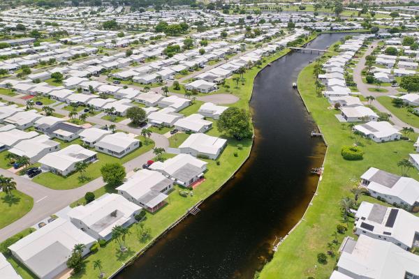 Palm Beach Leisureville, 804 SW 15th St, Boynton Beach, Florida 33426, image 2