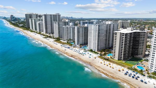 Galt Ocean Club, 3800 Galt Ocean Dr #1009, Fort Lauderdale, Florida 33308, image 3