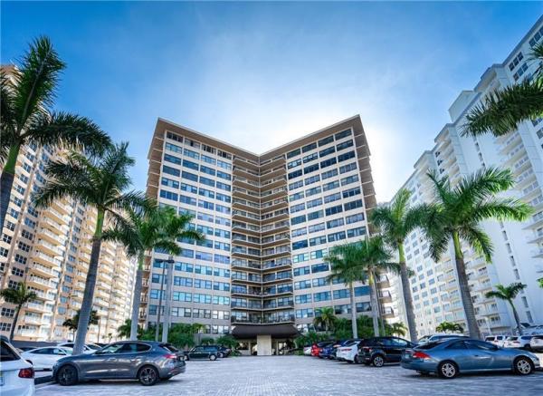 Galt Ocean Club, 3800 Galt Ocean Dr #1009, Fort Lauderdale, Florida 33308, image 2