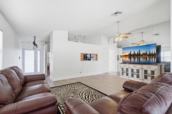 Woods Of Rolling Hills, 8300 SW 41st St, Davie, Florida 33328, image 3