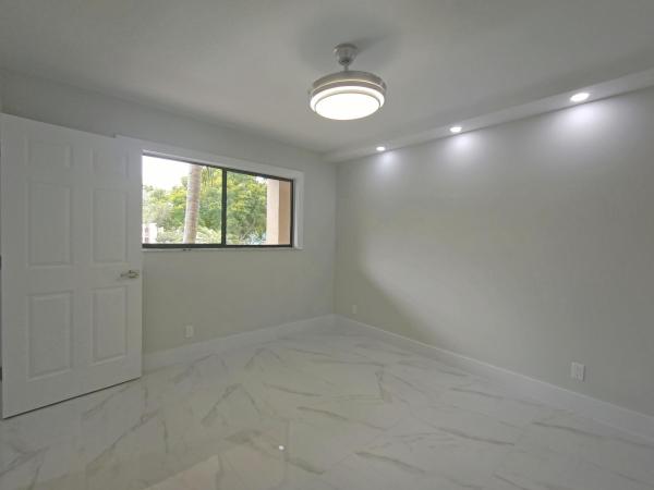 Huntington Lakes 4, 7280 Amberly Ln #207, Delray Beach, Florida 33446, image 3