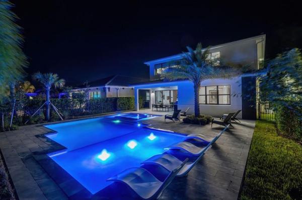 Solana Bay At Avenir, 12668 Solana Bay Cir, Palm Beach Gardens, Florida 33412, image 2