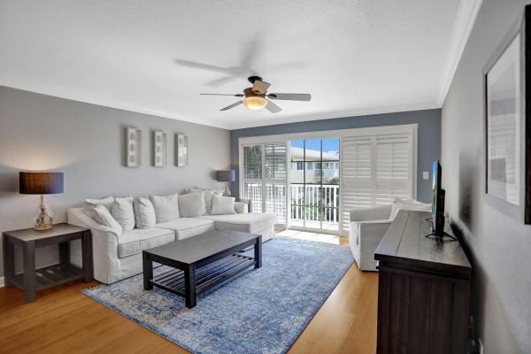 Pine Crest Village At Victoria Park, 1501 E Broward Blvd #804, Fort Lauderdale, Florida 33301, image 1